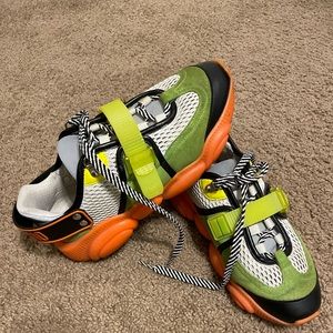 MOSCHINO TEDDY ROLLER SNEAKER SIZE 40(7.5/8)